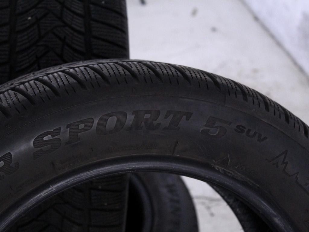 235/55 R17 103V DUNLOP WINTER SPORT 5 SUV 7,29MM A2621 PNEUMATICI INVERNALI M+S (QUANTITA' A GOMME) RICAMBIO USATO