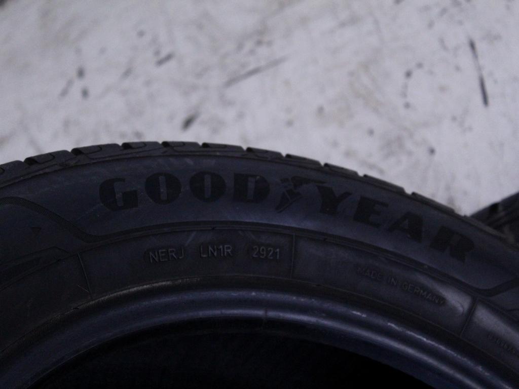 235/45 R19 99V GOODYEAR ULTRAGRIP PERFORMANCE+ SUV 8,32MM A2921 PNEUMATICI INVERNALI M+S (QUANTITA' 4 GOMME)