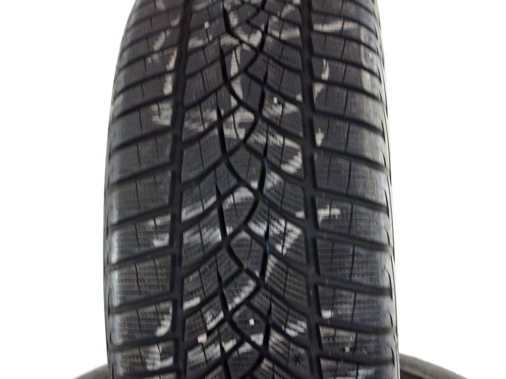 235/45 R19 99V GOODYEAR ULTRAGRIP PERFORMANCE+ 8,50MM 8,44MM 7,75MM 7,28MM A2821 PNEUMATICI INVERNALI M+S (QUANTITA' 4 GOMME)