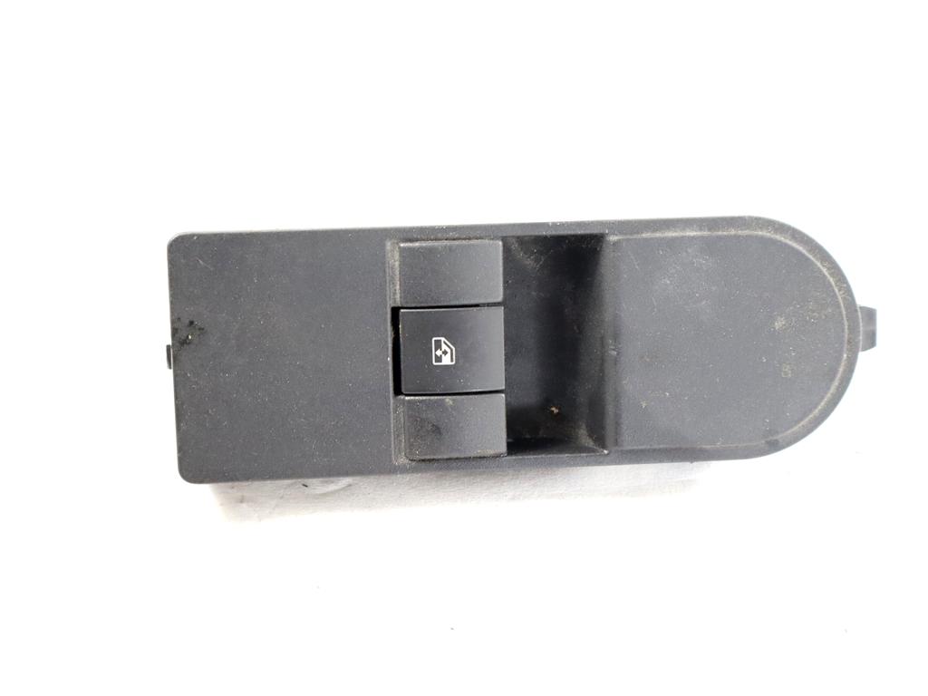 13228709 COMANDO INTERRUTTORE ALZA-VETRO ALZA-CRISTALLO PORTA ANTERIORE DESTRA OPEL ASTRA H SW 1.7 D 81KW 6M 5P (2010) RICAMBIO USATO