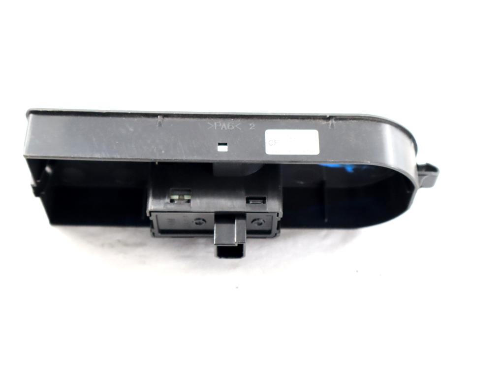 13228709 COMANDO INTERRUTTORE ALZA-VETRO ALZA-CRISTALLO PORTA ANTERIORE DESTRA OPEL ASTRA H SW 1.7 D 81KW 6M 5P (2010) RICAMBIO USATO