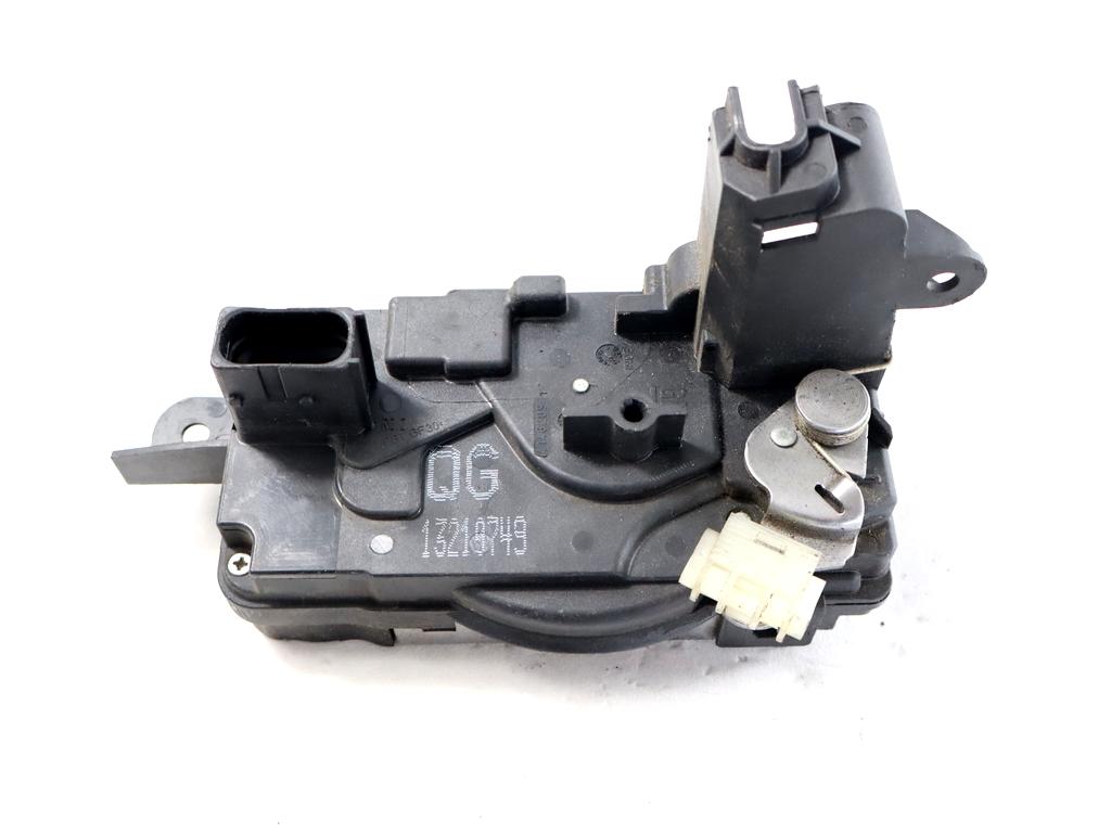 13210749 CHIUSURA SERRATURA PORTA ANTERIORE DESTRA OPEL ASTRA H SW 1.7 D 81KW 6M 5P (2010) RICAMBIO USATO