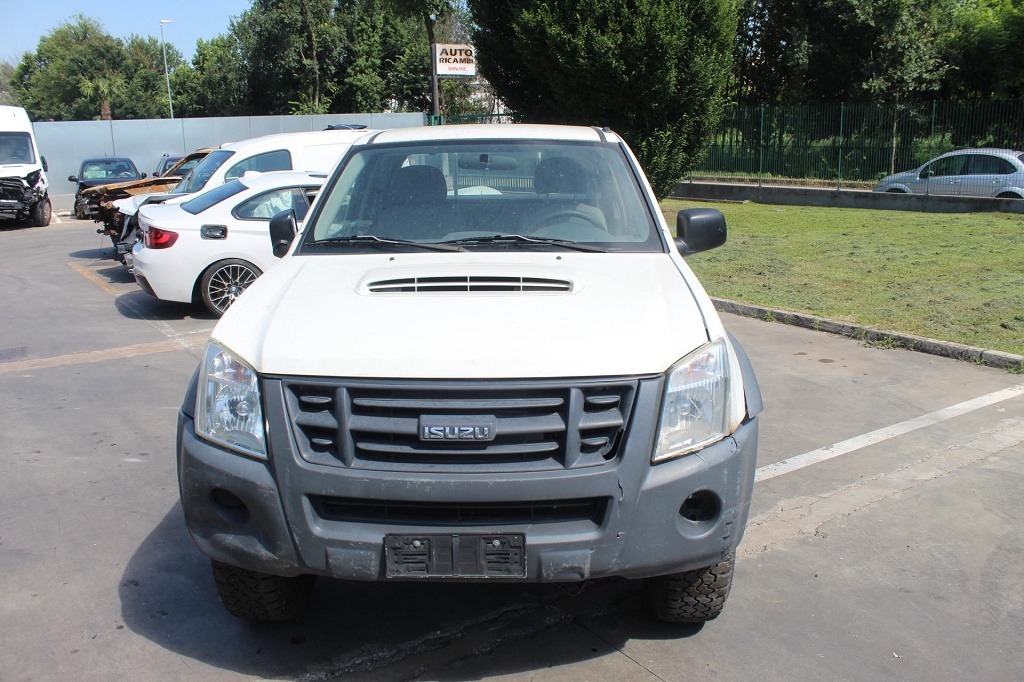 ISUZU D-MAX 3.0 D 4X4 120KW 5M 2P (2009) RICAMBI IN MAGAZZINO