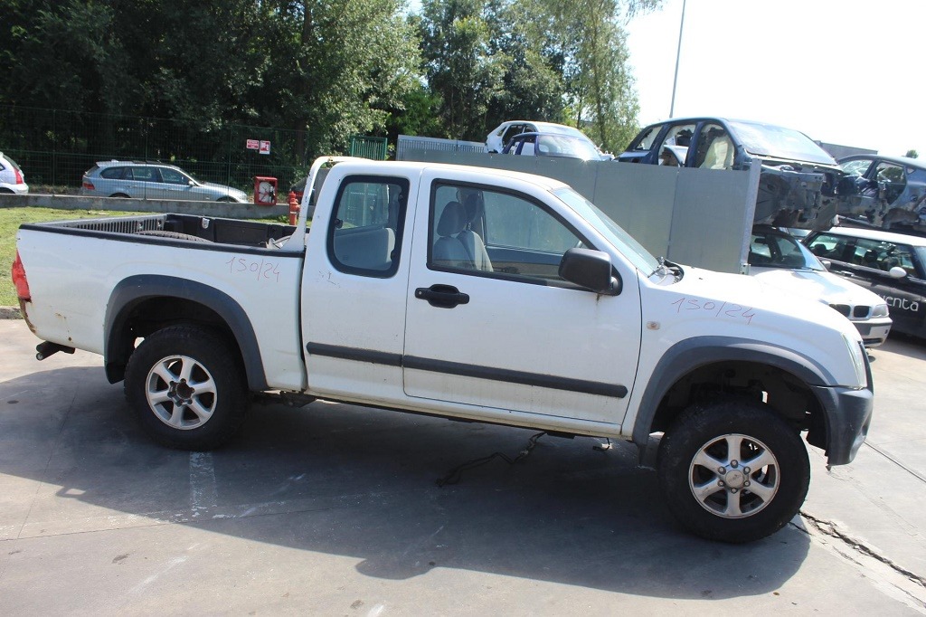 ISUZU D-MAX 3.0 D 4X4 120KW 5M 2P (2009) RICAMBI IN MAGAZZINO