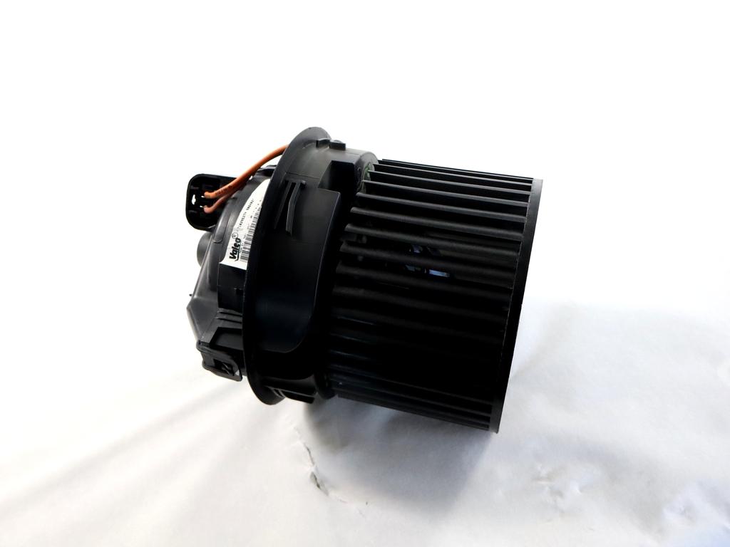 272101170R MOTORINO VENTOLA VENTILAZIONE ABITACOLO RENAULT CLIO 0.9 B 56KW 5M 5P (2019) RICAMBIO USATO