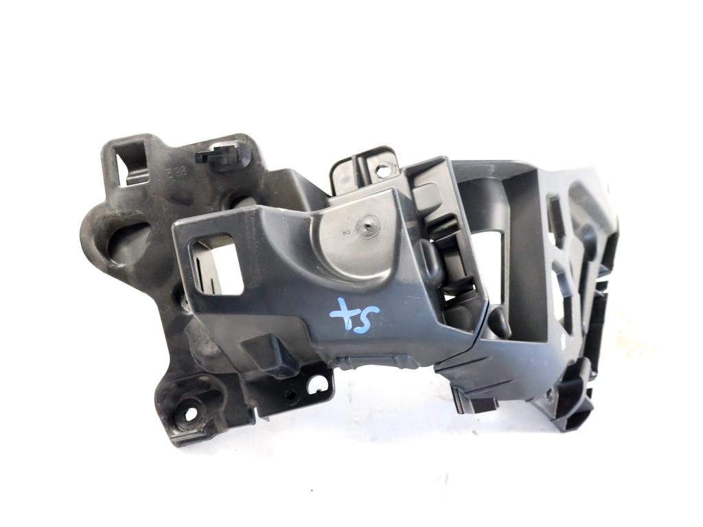 850456409R SUPPORTO PARAURTI POSTERIORE LATO SINISTRO RENAULT CLIO 0.9 B 56KW 5M 5P (2019) RICAMBIO USATO