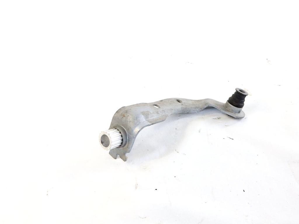 543170605R STAFFA SUPPORTO CULLA MOTORE LATO DESTRO RENAULT CLIO 0.9 B 56KW 5M 5P (2019) RICAMBIO USATO