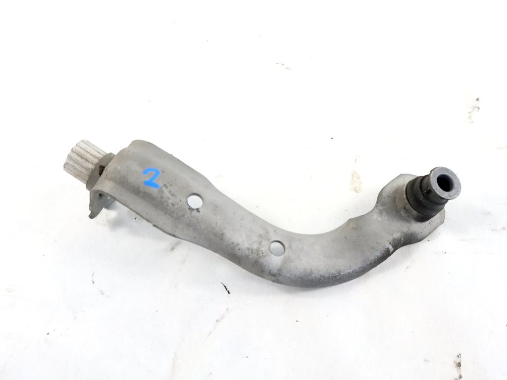 543171370R STAFFA SUPPORTO CULLA MOTORE LATO SINISTRO RENAULT CLIO 0.9 B 56KW 5M 5P (2019) RICAMBIO USATO