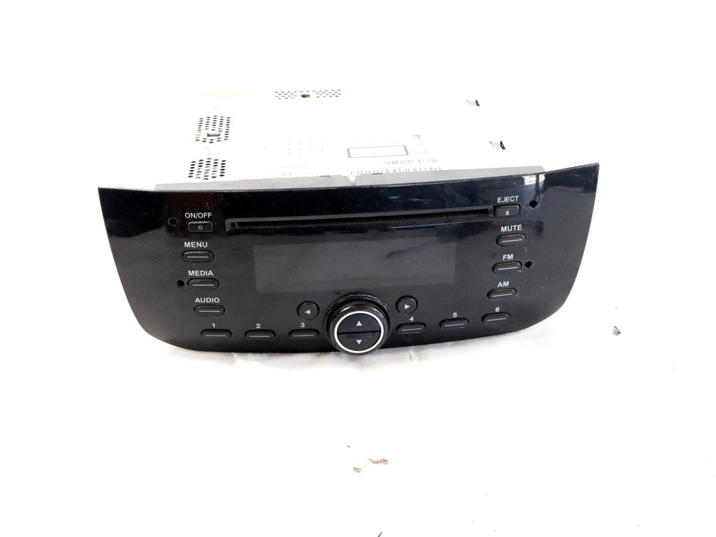 735526154 AUTORADIO FIAT PUNTO EVO 1.3 D 55KW 5M 5P (2010) RICAMBIO USATO (NON FORNIAMO CODICE AUTORADIO, MA SOLO NUMERO DI TELAIO VEICOLO)