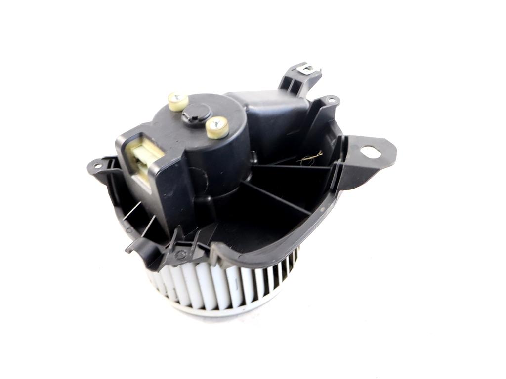 77364956 MOTORINO VENTOLA VENTILAZIONE ABITACOLO FIAT PUNTO EVO 1.3 D 55KW 5M 5P (2010) RICAMBIO USATO 164230100