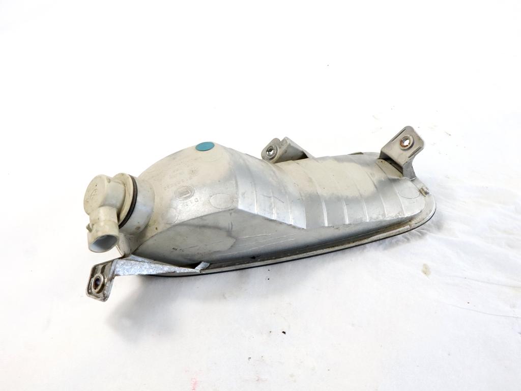 51858823 FRECCIA FANALINO INDICATORE DI DIREZIONE PARAURTI ANTERIORE LATO SINISTRO FIAT PUNTO EVO 1.3 D 55KW 5M 5P (2010) RICAMBIO USATO