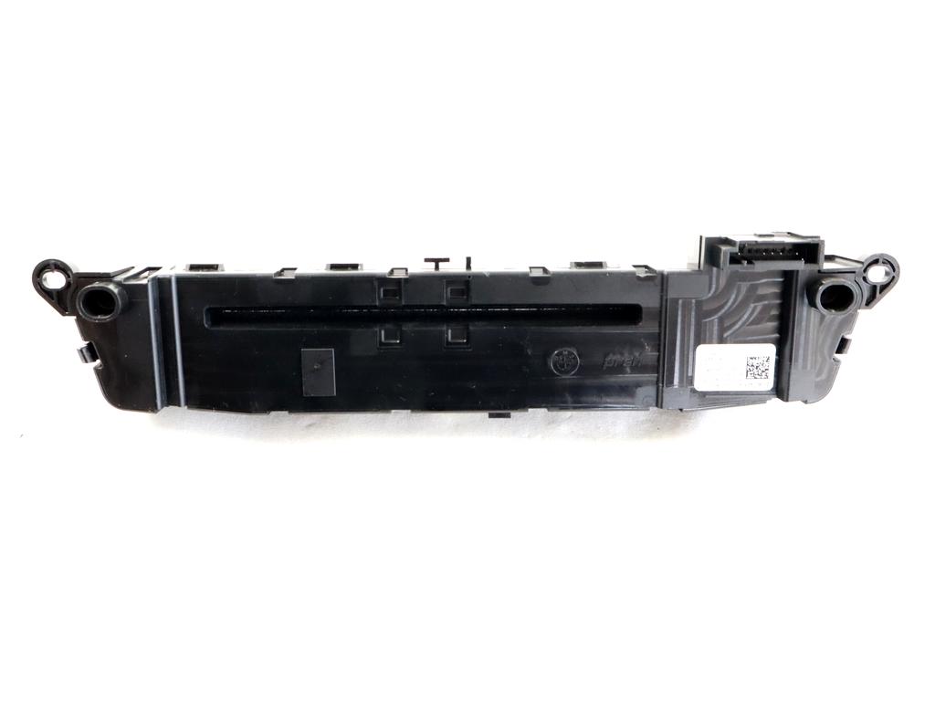 61359357781 GRUPPO DI COMANDO AUTORADIO BMW SERIE 2 216D F45 ACTIVE TOURER 1.5 D 85KW 6M 5P (2015) RICAMBIO USATO