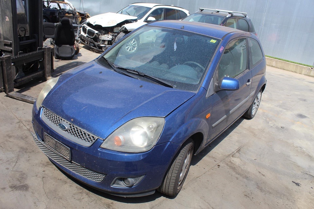 FORD FIESTA 1.4 D 50KW 5M 3P (2006) RICAMBI USATI AUTO IN PIAZZALE 