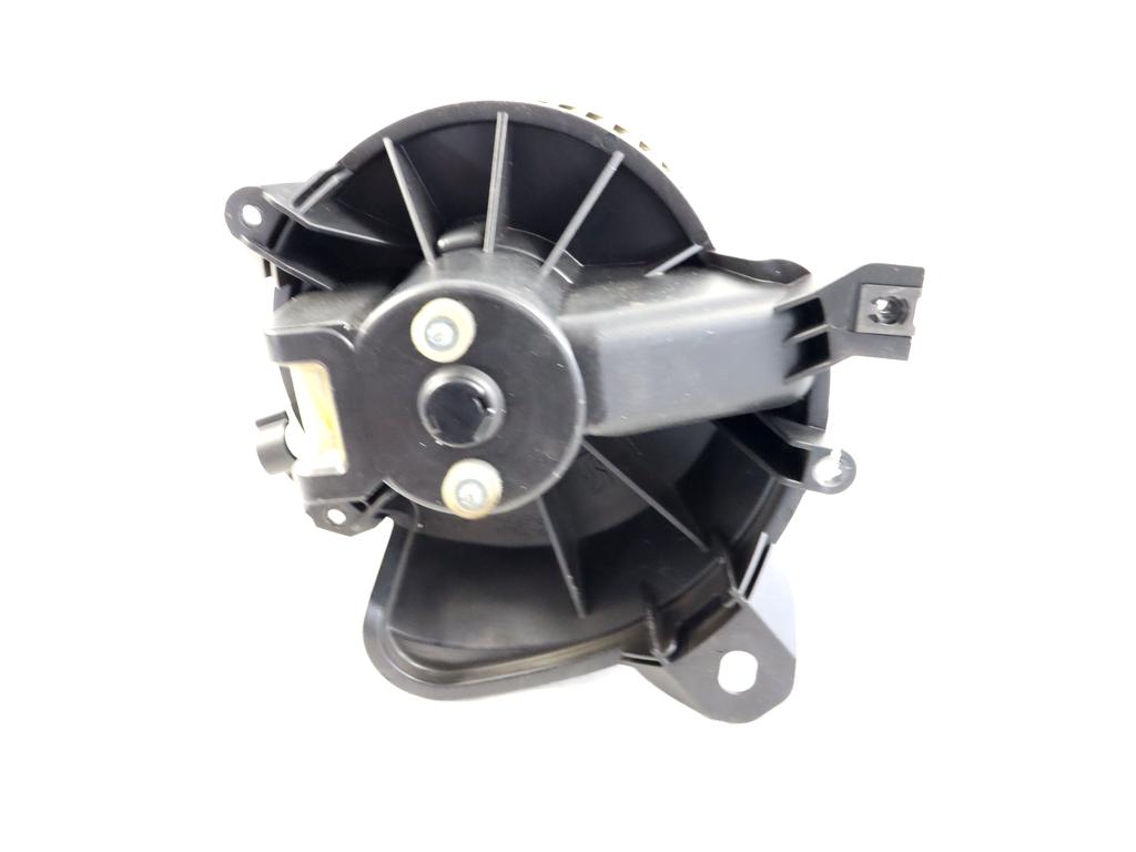 77364956 MOTORINO VENTOLA VENTILAZIONE ABITACOLO FIAT PUNTO EVO 1.4 M 57KW 5M 5P (2010) RICAMBIO USATO 164230100