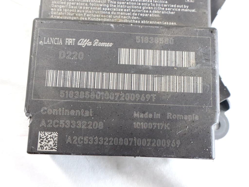 51838580 KIT AIRBAG FIAT PUNTO EVO 1.4 M 57KW 5M 5P (2010) RICAMBIO USATO CON PRETENSIONATORI CINTURE DI SICUREZZA, CENTRALINA AIRBAG, AIRBAG VOLANTE GUIDATORE, AIRBAG PASSEGGERO, CRUSCOTTO 735516201 51828445