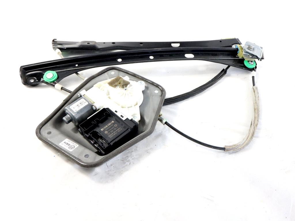 5M0837462 MOTORINO MECCANISMO ALZA-VETRO ALZA-CRISTALLO PORTA ANTERIORE DESTRA VOLKSWAGEN GOLF PLUS 1.9 D 77KW 5M 5P (2005) RICAMBIO USATO 5M1837402 1K0959702E 1K0959792C