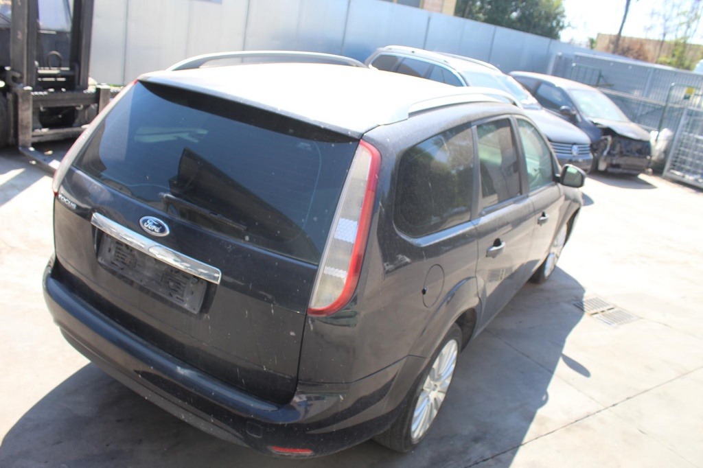 FORD FOCUS SW 2.0 G 107KW 5M 5P (2010) RICAMBI USATI AUTO IN PIAZZALE 