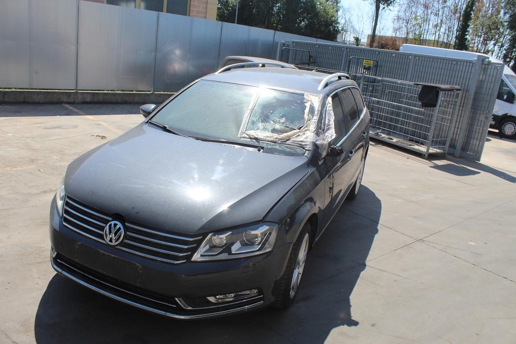 VOLKSWAGEN PASSAT 1.4 M 110KW AUT 5P (2012) RICAMBI IN MAGAZZINO