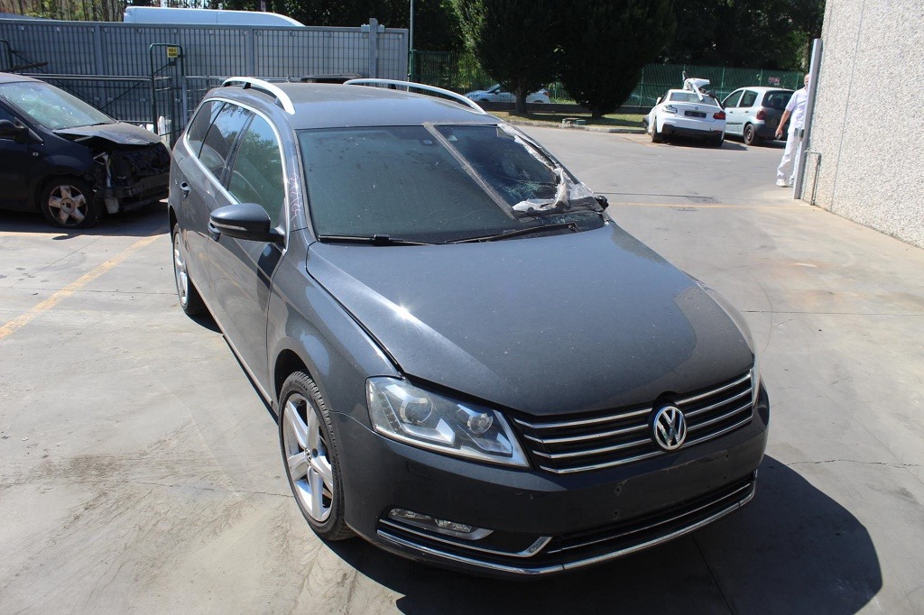 VOLKSWAGEN PASSAT 1.4 M 110KW AUT 5P (2012) RICAMBI IN MAGAZZINO