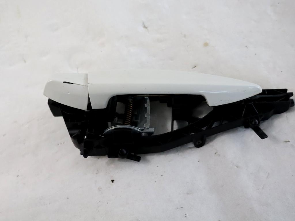 51217433844 MANIGLIA ESTERNA PORTA ANTERIORE DESTRA BMW X1 F48 18D 2.0 D 4X4 110KW AUT 5P (2017) RICAMBIO USATO