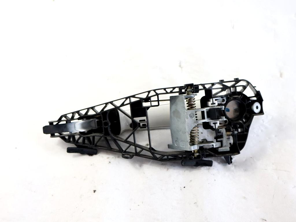 51217433844 MANIGLIA ESTERNA PORTA ANTERIORE DESTRA BMW X1 F48 18D 2.0 D 4X4 110KW AUT 5P (2017) RICAMBIO USATO