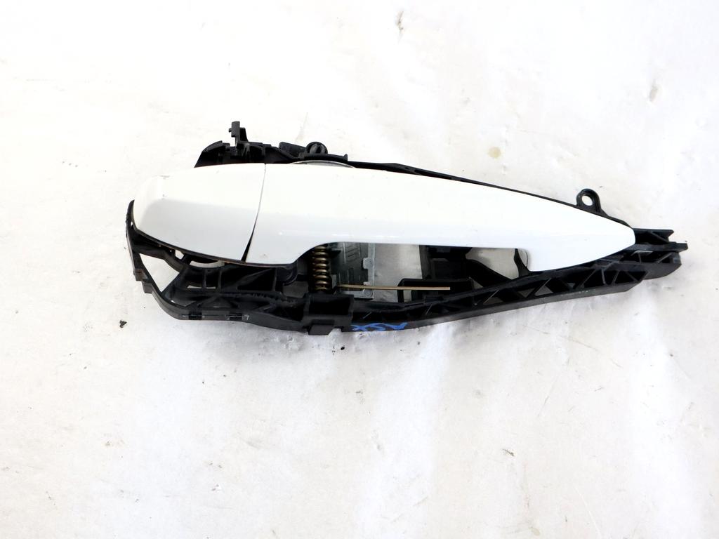 51217433843 MANIGLIA ESTERNA PORTA ANTERIORE SINISTRA BMW X1 F48 18D 2.0 D 4X4 110KW AUT 5P (2017) RICAMBIO USATO