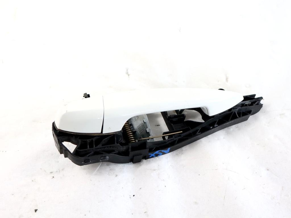 51217433843 MANIGLIA ESTERNA PORTA ANTERIORE SINISTRA BMW X1 F48 18D 2.0 D 4X4 110KW AUT 5P (2017) RICAMBIO USATO