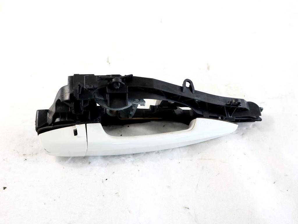 51217433843 MANIGLIA ESTERNA PORTA ANTERIORE SINISTRA BMW X1 F48 18D 2.0 D 4X4 110KW AUT 5P (2017) RICAMBIO USATO