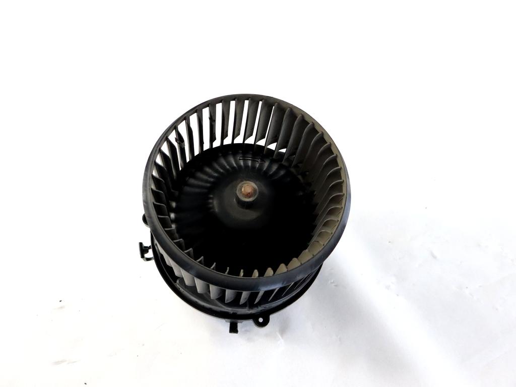 64119297752 MOTORINO VENTOLA VENTILAZIONE ABITACOLO BMW X1 F48 18D 2.0 D 4X4 110KW AUT 5P (2017) RICAMBIO USATO