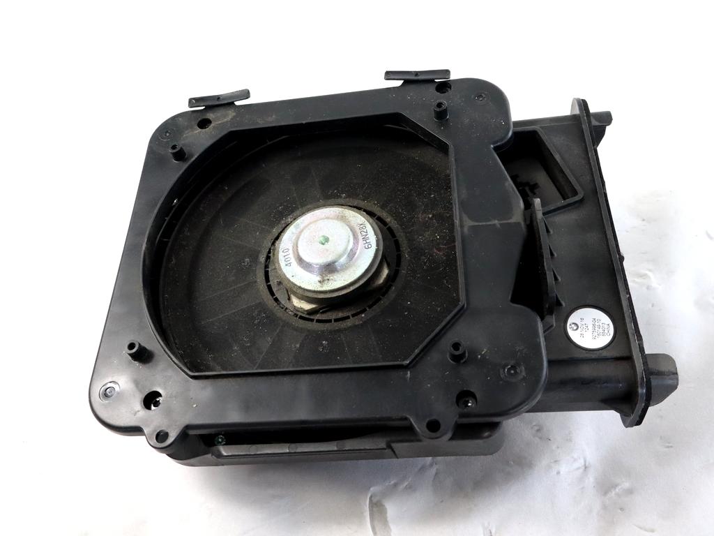 9275996 CASSA ALTOPARLANTE SUBWOOFER LATO DESTRO BMW X1 F48 18D 2.0 D 4X4 110KW AUT 5P (2017) RICAMBIO USATO