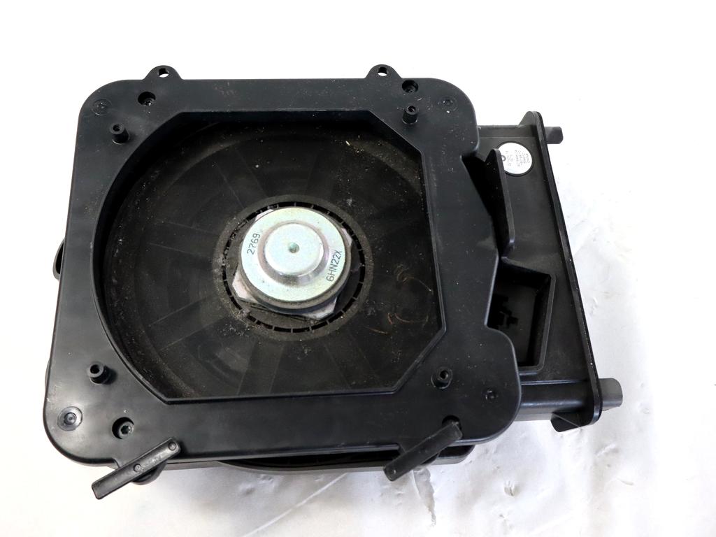 9275995 CASSA ALTOPARLANTE SUBWOOFER LATO DESTRO BMW X1 F48 18D 2.0 D 4X4 110KW AUT 5P (2017) RICAMBIO USATO