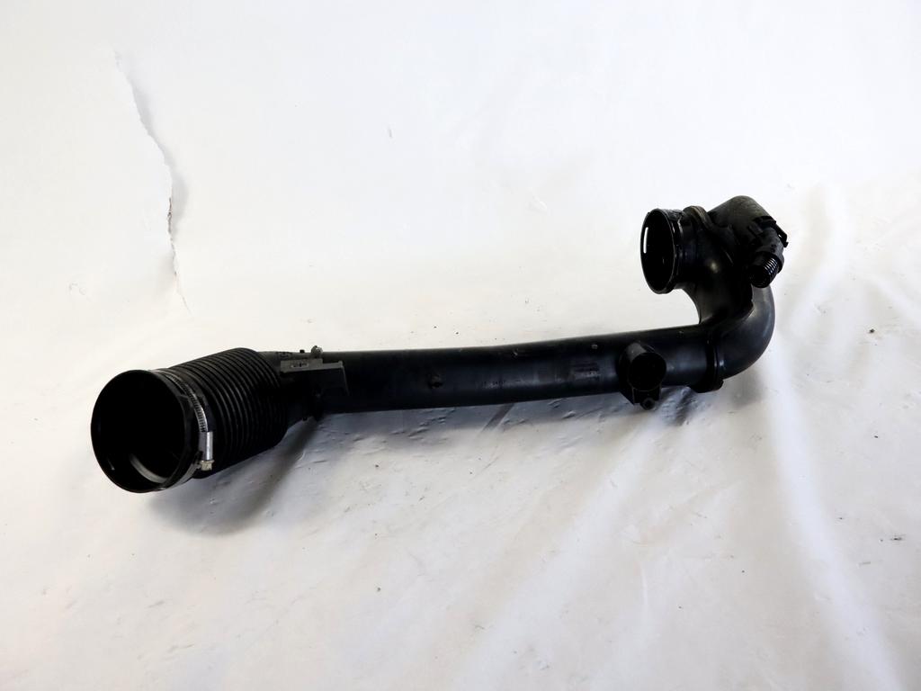 13718511377 MANICOTTO FILTRO ARIA ASPIRAZIONE BMW X1 F48 18D 2.0 D 4X4 110KW AUT 5P (2017) RICAMBIO USATO