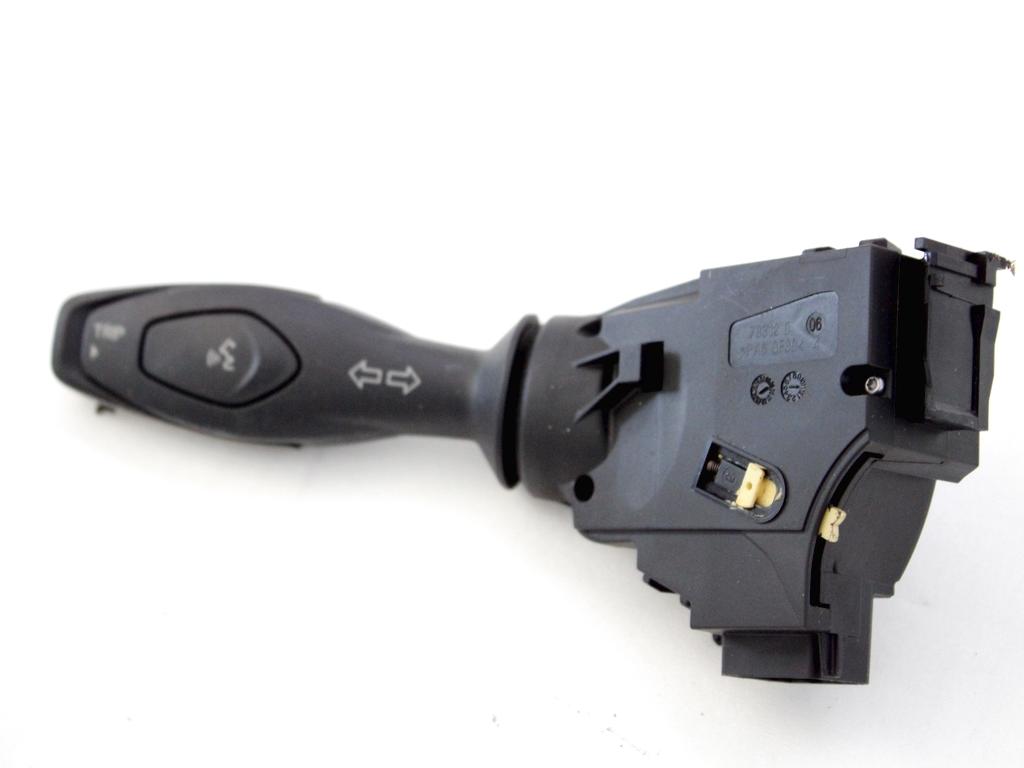 8A6T-13335-CB DEVIOLUCI GRUPPO DI COMANDO LUCI FORD FIESTA 1.6 D 66KW 5M 3P (2010) RICAMBIO USATO