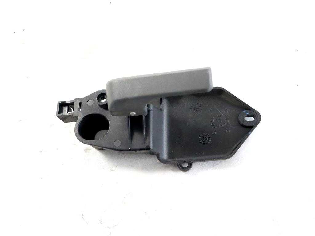 71748207 MANIGLIA INTERNA PORTA ANTERIORE DESTRA FIAT PANDA 1.2 B 44KW 5M 5P (2007) RICAMBIO USATO