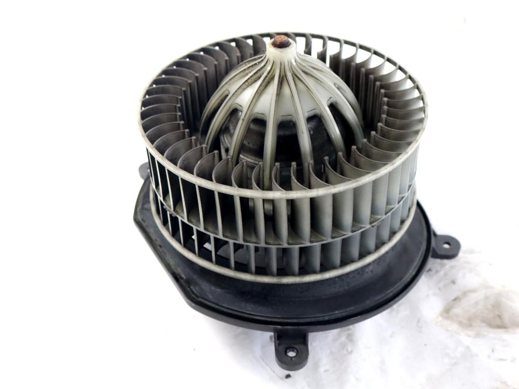 A2118300908 MOTORINO VENTOLA VENTILAZIONE ABITACOLO MERCEDES CLASSE E 270 W211 2.7 D 130KW AUT 4P (2004) RICAMBIO USATO