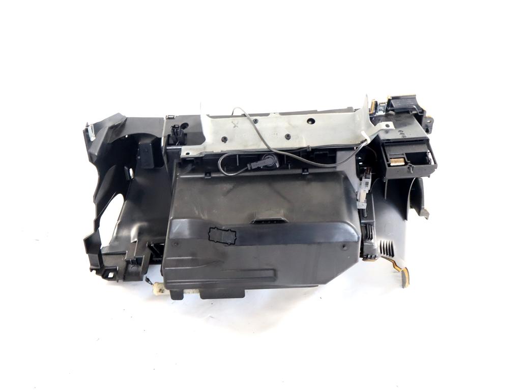 2116802487 CASSETTO PORTAOGGETTI CRUSCOTTO LATO DESTRO MERCEDES CLASSE E 270 W211 2.7 D 130KW AUT 4P (2004) RICAMBIO USATO