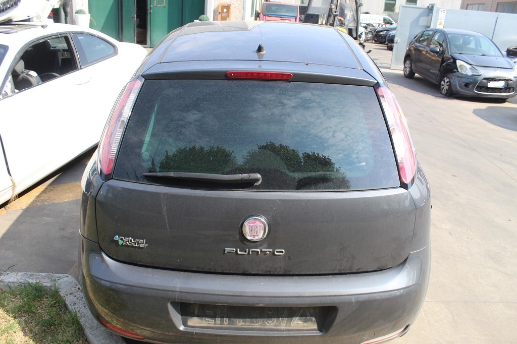 FIAT PUNTO 1.4 M 57KW 5M 5P (2012) RICAMBI IN MAGAZZINO