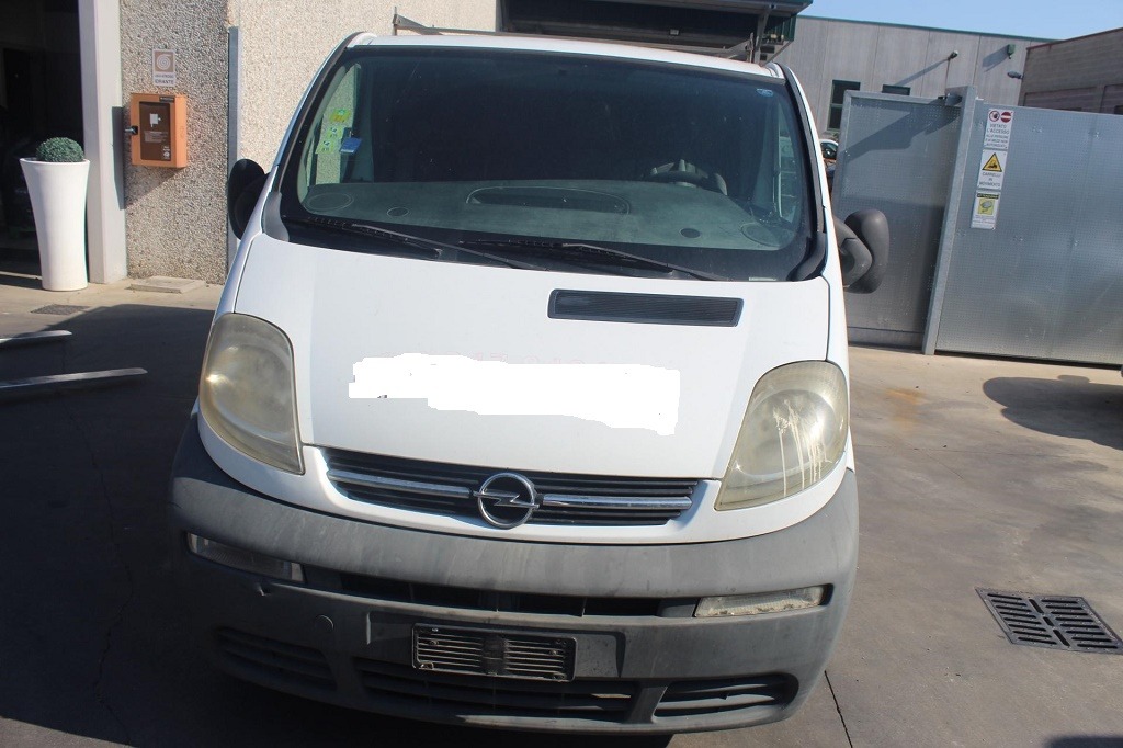 OPEL VIVARO 1.9 D 74KW 5M 2P (2003) RICAMBI USATI AUTO IN PIAZZALE 