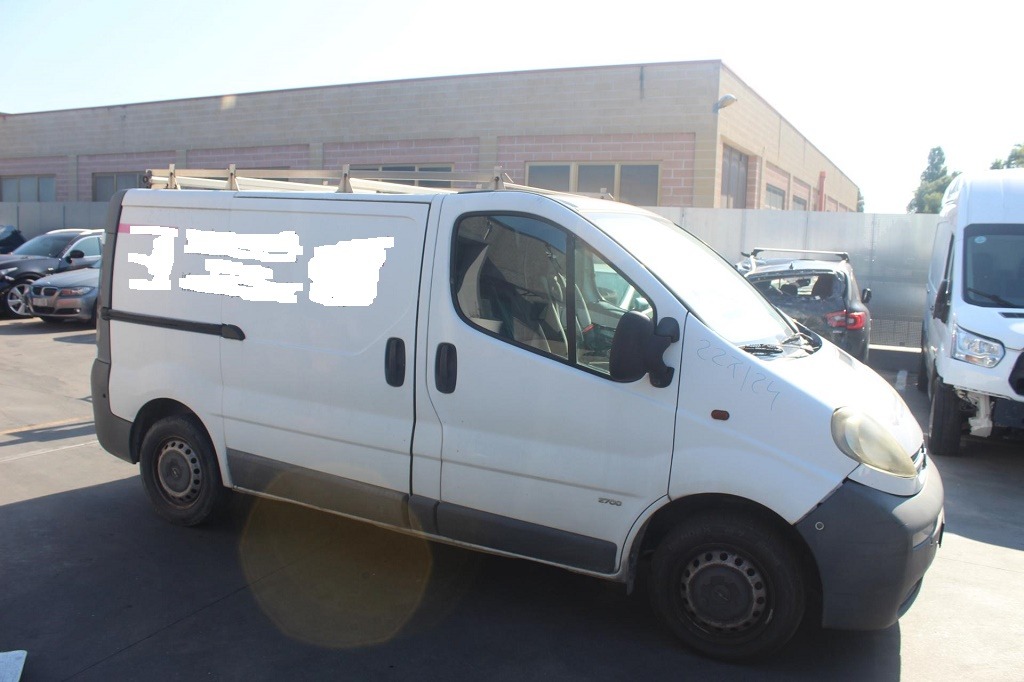 OPEL VIVARO 1.9 D 74KW 5M 2P (2003) RICAMBI USATI AUTO IN PIAZZALE 