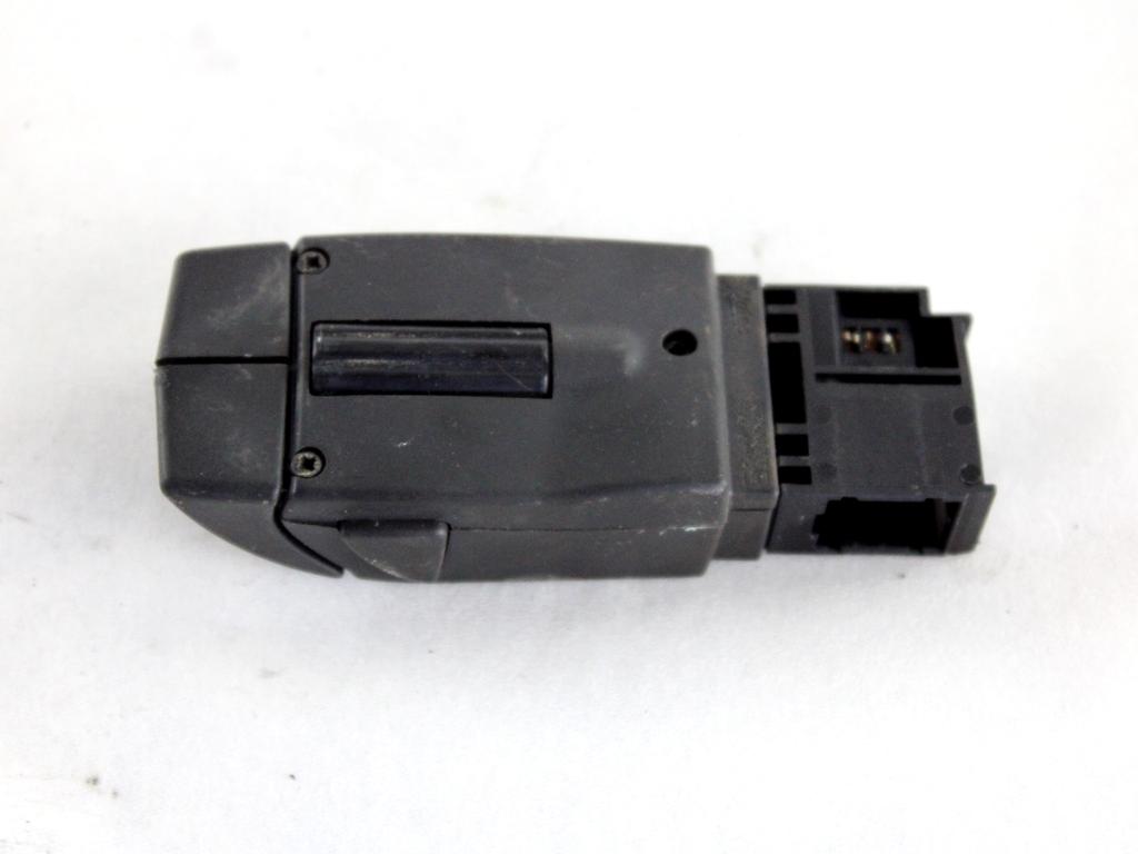 255522448R COMANDI RADIO TELEFONO AL VOLANTE RENAULT CAPTUR 1.5 D 66 KW 5P (2013) RICAMBIO USATO