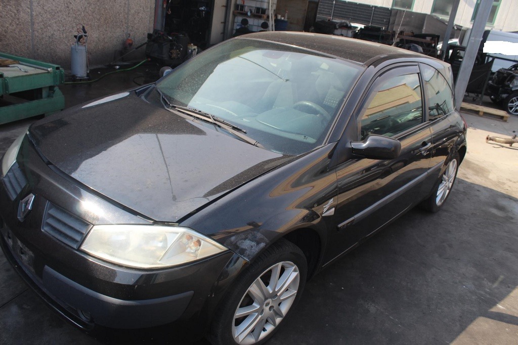 RENAULT MEGANE 1.6 B 83KW 5M 3P (2005) RICAMBI IN MAGAZZINO