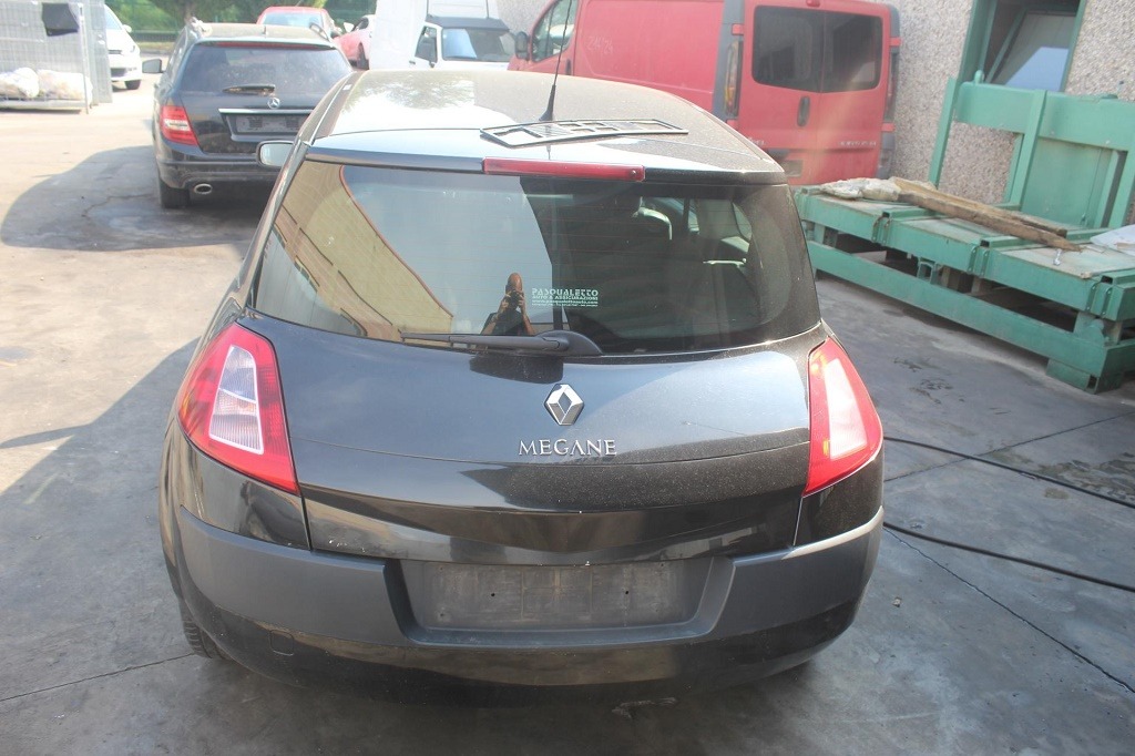 RENAULT MEGANE 1.6 B 83KW 5M 3P (2005) RICAMBI IN MAGAZZINO