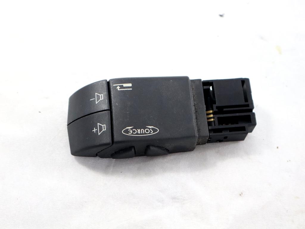 7701049643 COMANDI RADIO AL VOLANTE RENAULT TWINGO 1.2 B 56KW 5M 3P (2007) RICAMBIO USATO