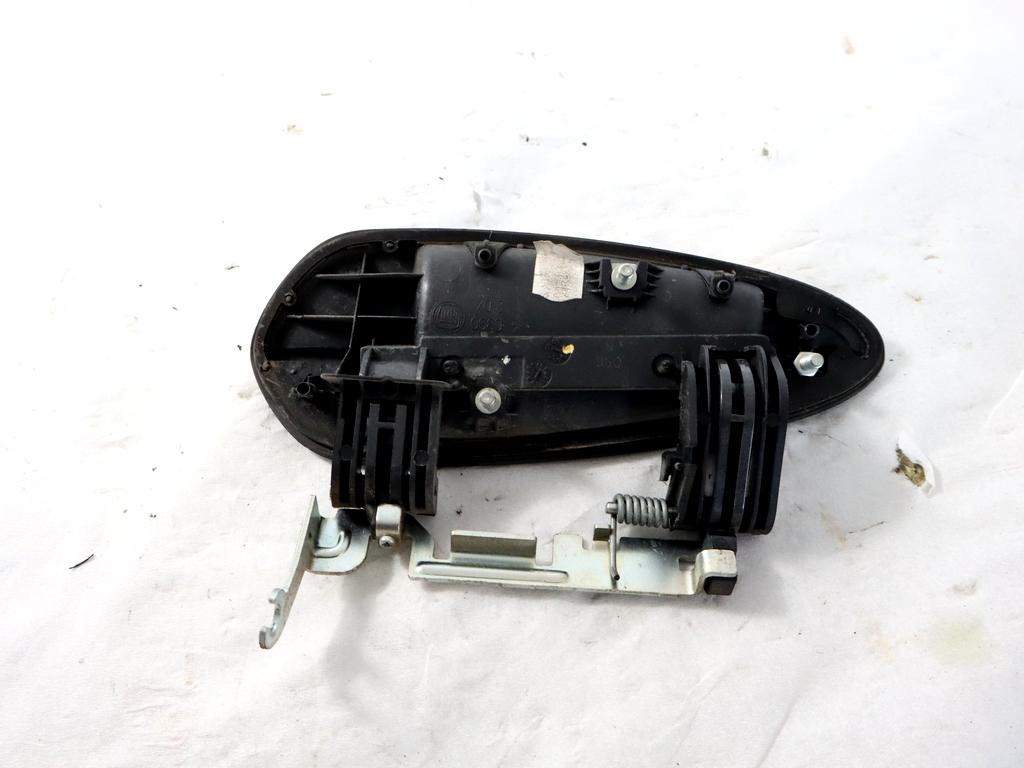 735499034 MANIGLIA ESTERNA PORTA ANTERIORE DESTRA FIAT PUNTO 1.4 M 57KW 5M 5P (2012) RICAMBIO USATO