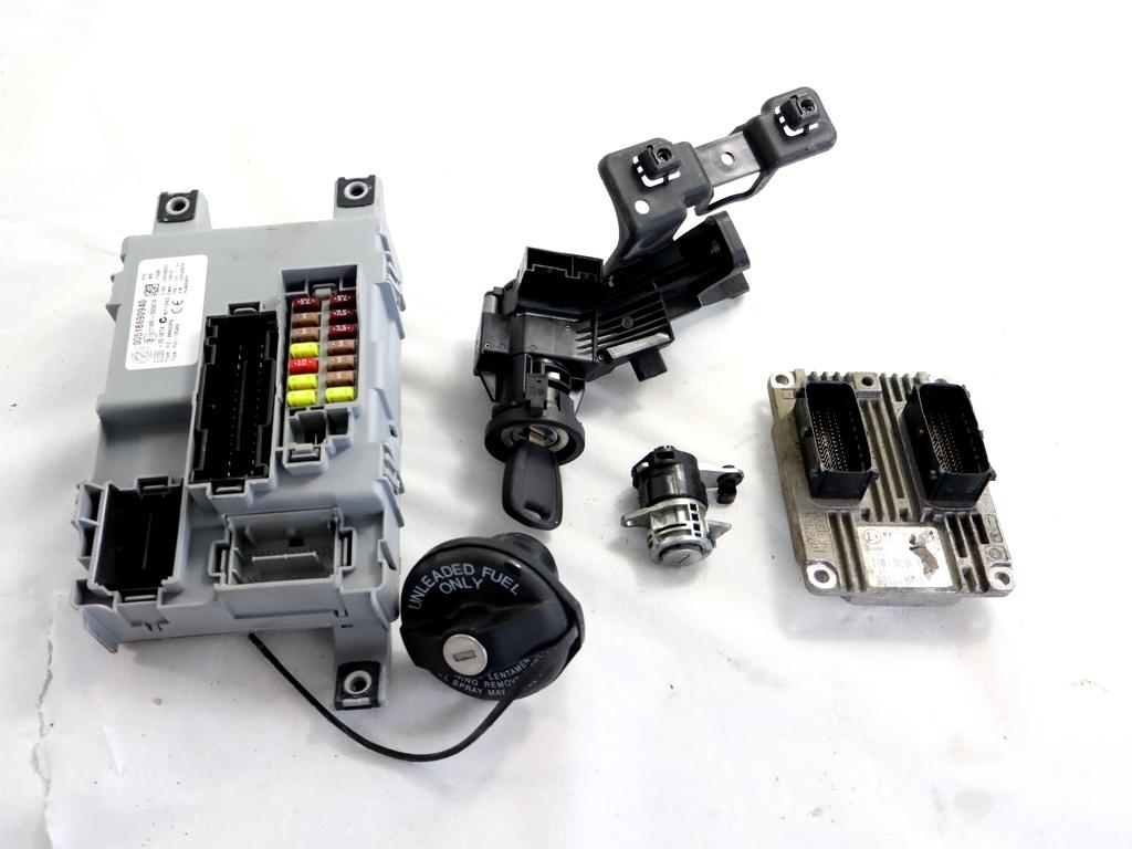 51926683 KIT ACCENSIONE AVVIAMENTO FIAT PUNTO 1.4 M 57KW 5M 5P (2012) RICAMBIO USATO CON CENTRALINA MOTORE, BLOCCHETTI ACCENSIONE APERTURA CON CHIAVE 51869094 50518629