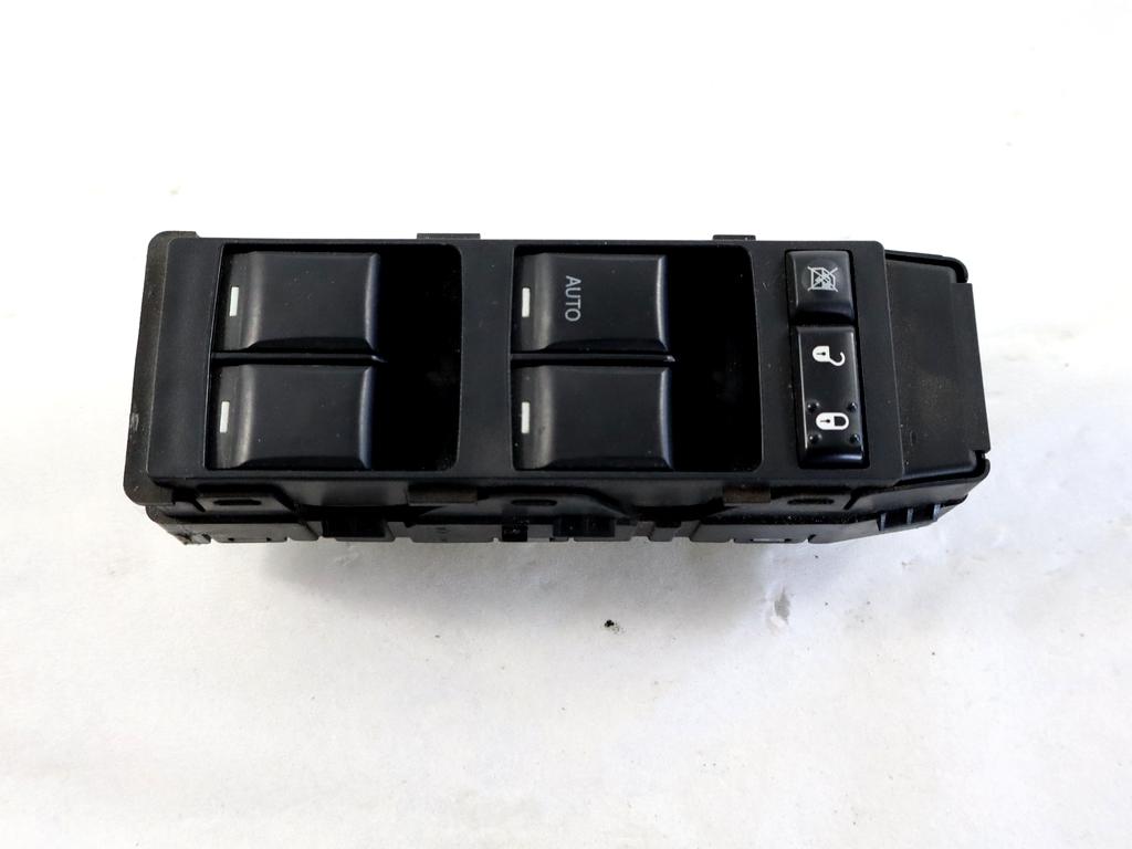 4602780AA GRUPPO DI COMANDO ALZA-VETRI ALZA-CRISTALLI PORTA ANTERIORE SINISTRA JEEP PATRIOT 2.2 D 4X4 120KW 6M 5P (2011) RICAMBIO USATO CON INTERRUTTORE BLOCCO ALZA-VETRI ALZA-CRISTALLI, CHIUSURA APERTURA INTERNA PORTE