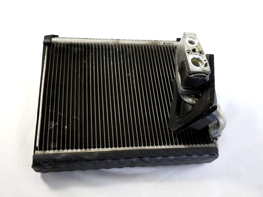 68066969AA EVAPORATORE RADIATORE CLIMATIZZATORE CLIMA A/C JEEP PATRIOT 2.2 D 4X4 120KW 6M 5P (2011) RICAMBIO USATO