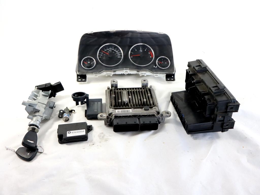 05150352AF KIT ACCENSIONE AVVIAMENTO JEEP PATRIOT 2.2 D 4X4 120KW 6M 5P (2011) RICAMBIO USATO CON CENTRALINA MOTORE, QUADRO STRUMENTI, BLOCCHETTI ACCENSIONE APERTURA CON CHIAVE 04671918AG 05026222AN 04685719AH 05057297AK 68080410AB