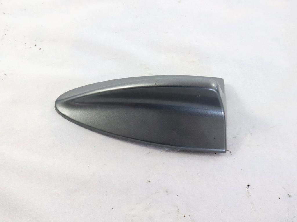 65206955555 RIVESTIMENTO PINNA ANTENNA TETTO BMW SERIE 3 320D E90 2.0 D 135KW AUT 5P (2010) RICAMBIO USATO