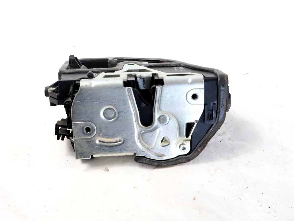 7229468 CHIUSURA SERRATURA PORTA POSTERIORE DESTRA BMW SERIE 3 320D E90 2.0 D 135KW AUT 5P (2010) RICAMBIO USATO